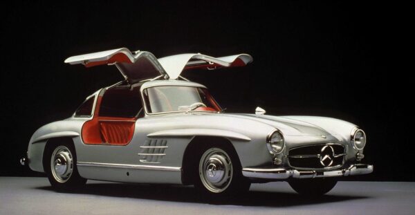 Vintage Car Offer 20% discount
